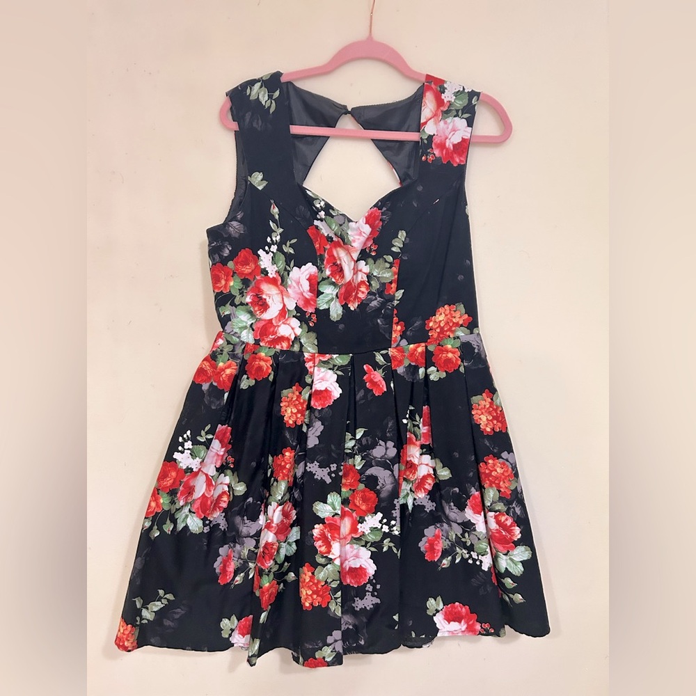Suzy Shier Black Mini Dress with Red & Pink Floral Print